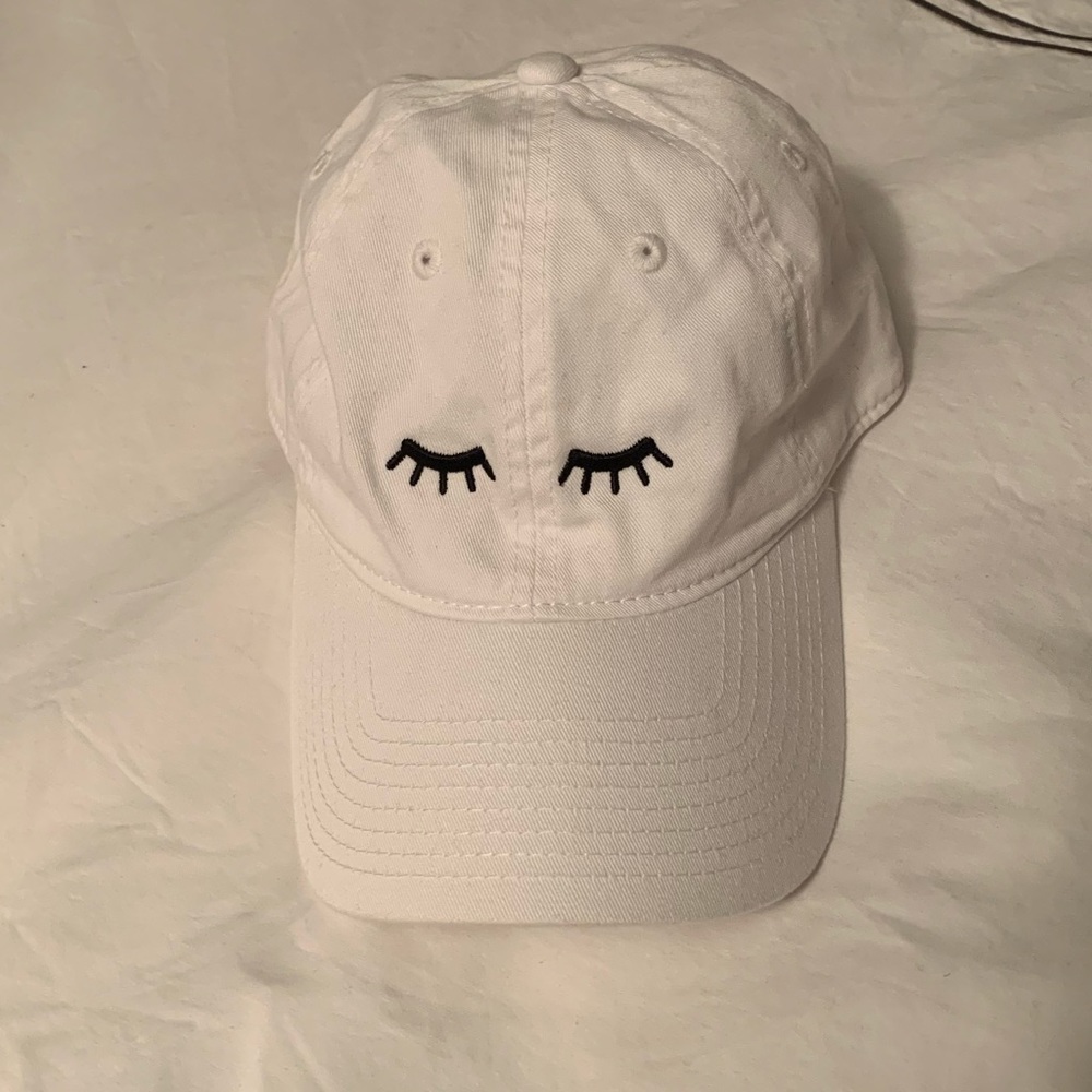 NWOT Eyes Shut Brim Cap